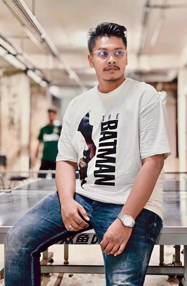 The Batman Oversized Graphic T-Shirt